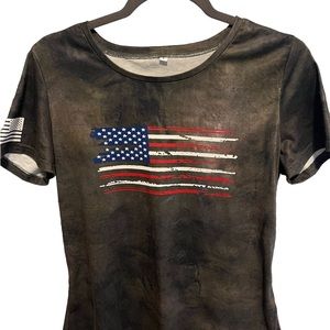Dark green tee with American flag on the front and flag on the shoulder size L